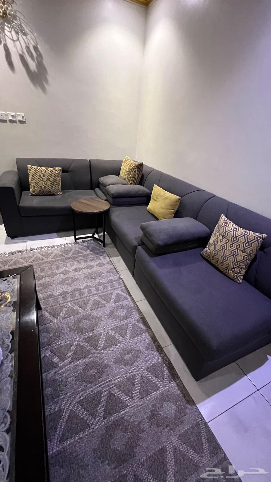 كنب جميل للبيع64621405444227110