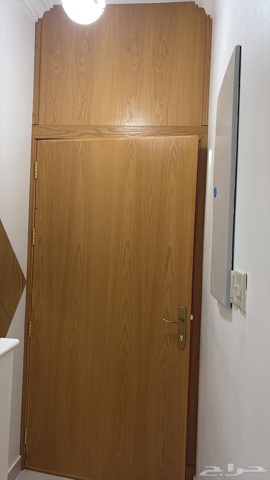 باب خشب جديد للبيع64624732355841110