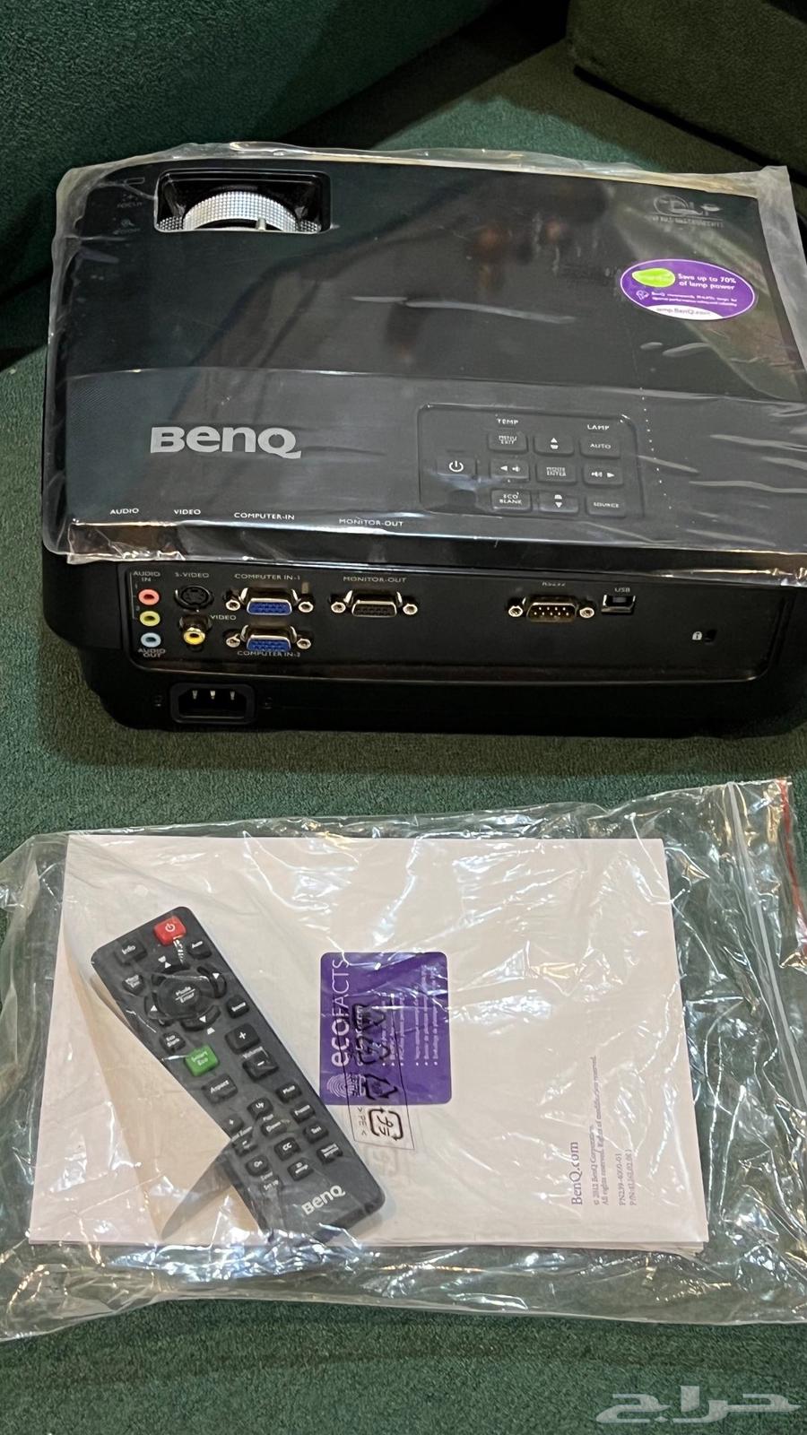 Projector device64617687904387112