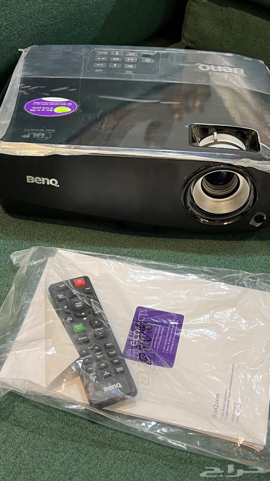 Projector device64617687904387114