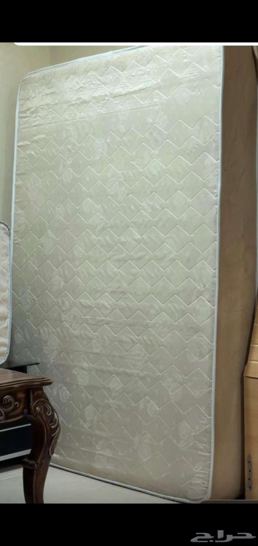 سرير نفر ونص مستعمل مع مرتبه64623912365826112