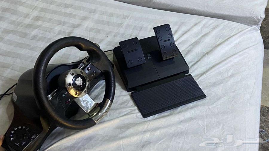 عجلة قيادة للألعاب مع دواسات - للبيع gaming steering64619792120962110