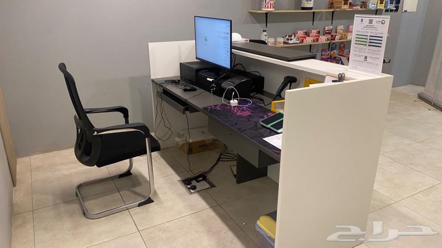 مكتب و ارفف ( اثاث مكتب ) للبيع64622575248130111