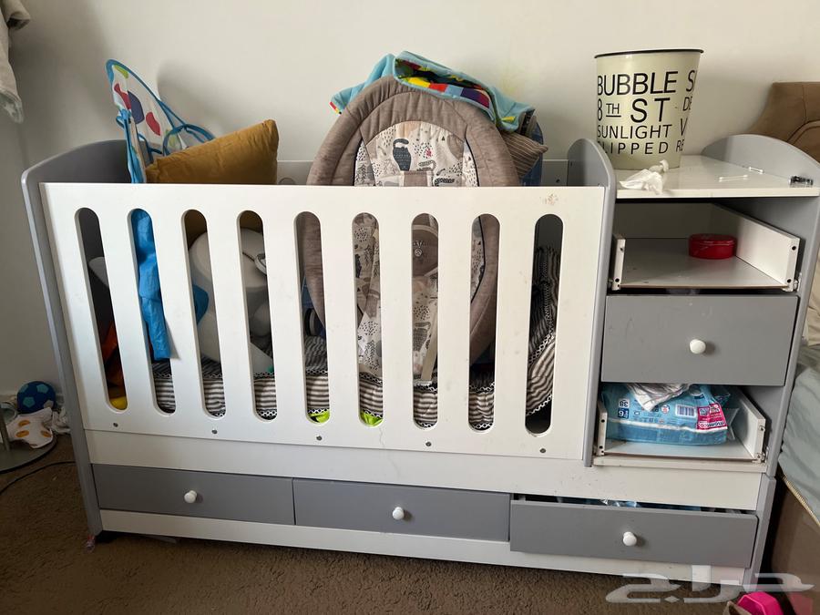 كرسي خشب بجوده عاليه64619905117058110