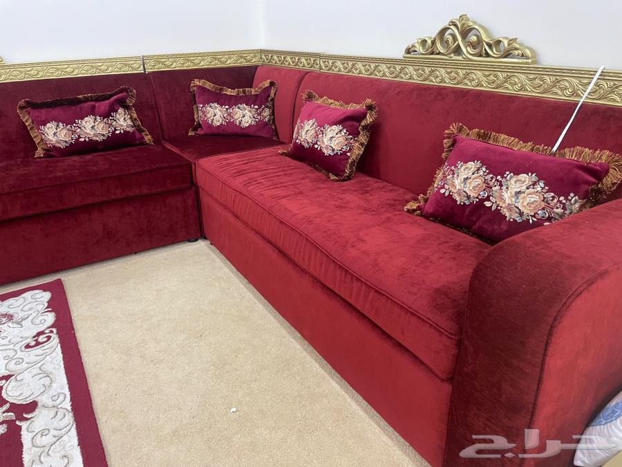 كنب لون احمر للمجالس 3 زاوية لمساحة 60 متر64621767535489112
