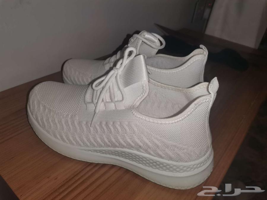 جزمه بيضاء للبيع64624609673857110
