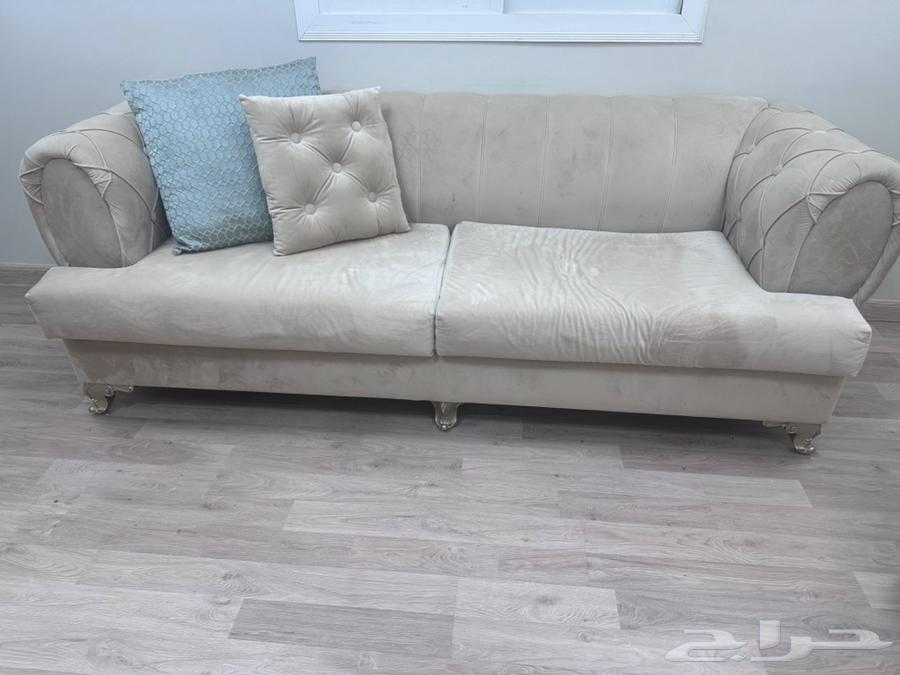 كنب نظيف جدا استخدام نظيف للبيع ب 500 ريال64627114577793110