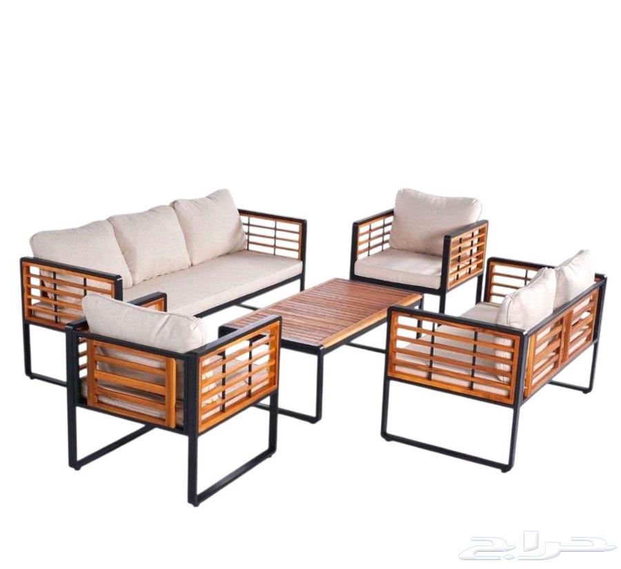 طقم جلوس خارجي خشبي ومعدني64625282617217110