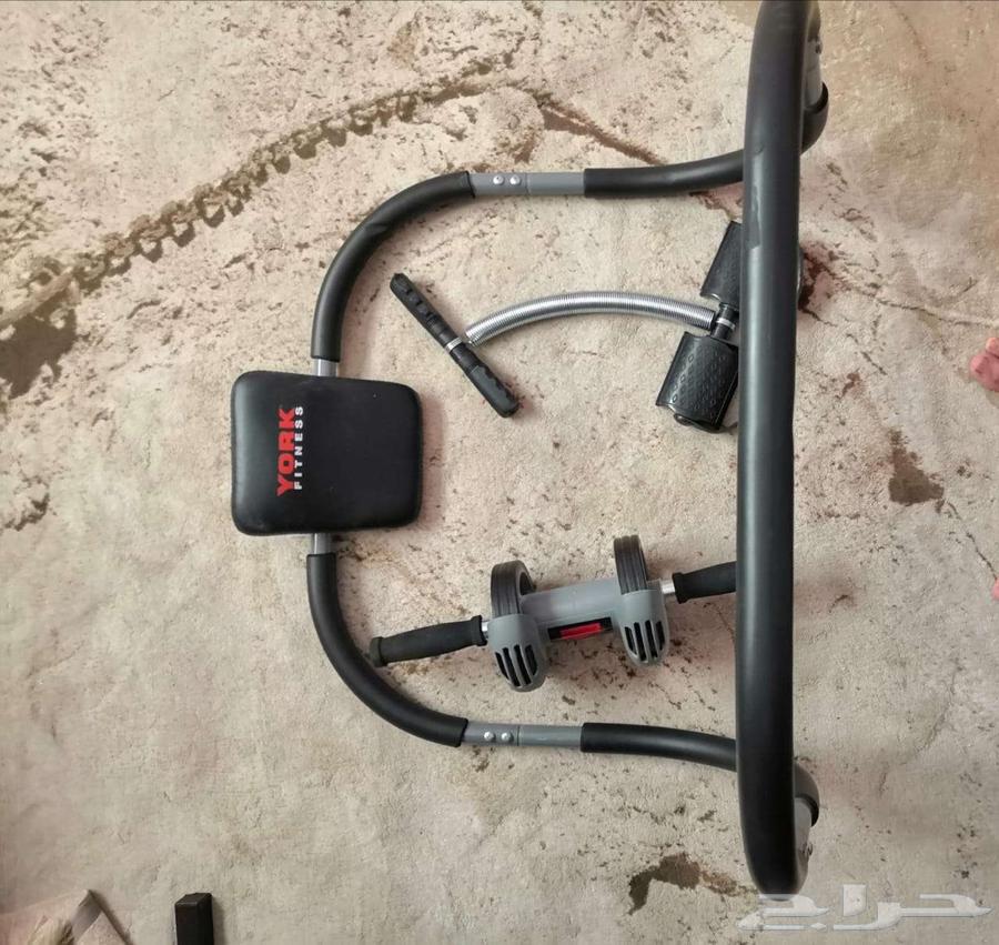 للبيع اغراض متنوعه والبيع كاما الاغراض وليس متفرده64619110396033112