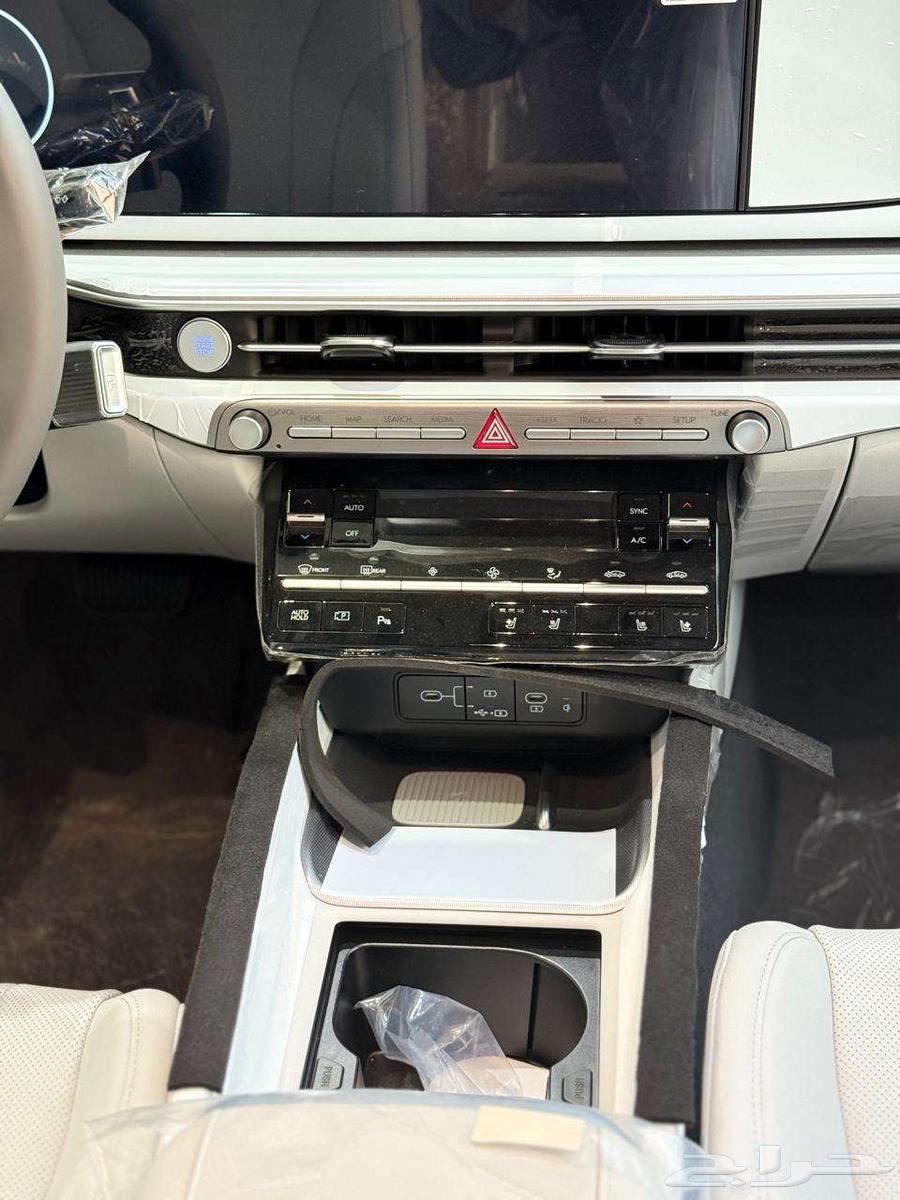 هيونداي ازيرا كلاسيك 2025 بسعر 142600شامل الضريبه64833720193155114