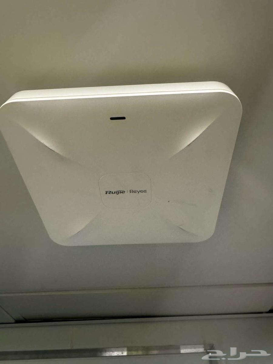 Internet Technician Abu Hussein64163289335939111