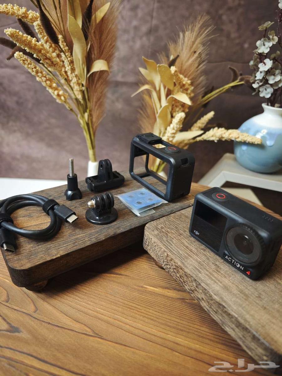 insta360 Ace Pro Camera and DJI Osmo Action 4 Camera64496488774913111