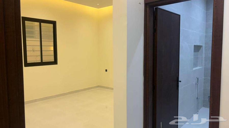 للبيع دور على ارض مستقلة خميس مشيط64148027204226113