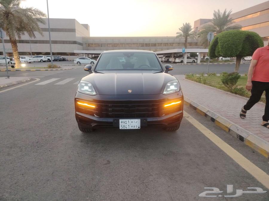 2025 Porsche Cayenne Coupe – Brand New, Only 61 km Driven64836924097794110