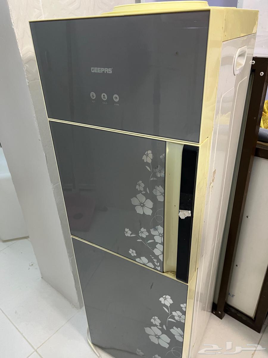 دولاب حمام ابيض يعلق بالجدار  برادة ماء جيباس بدولاب64566714471937112