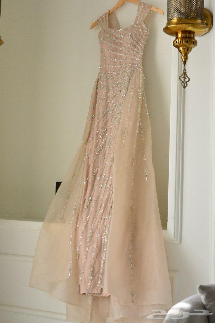 فستان مستعمل للبيع64666910267011111