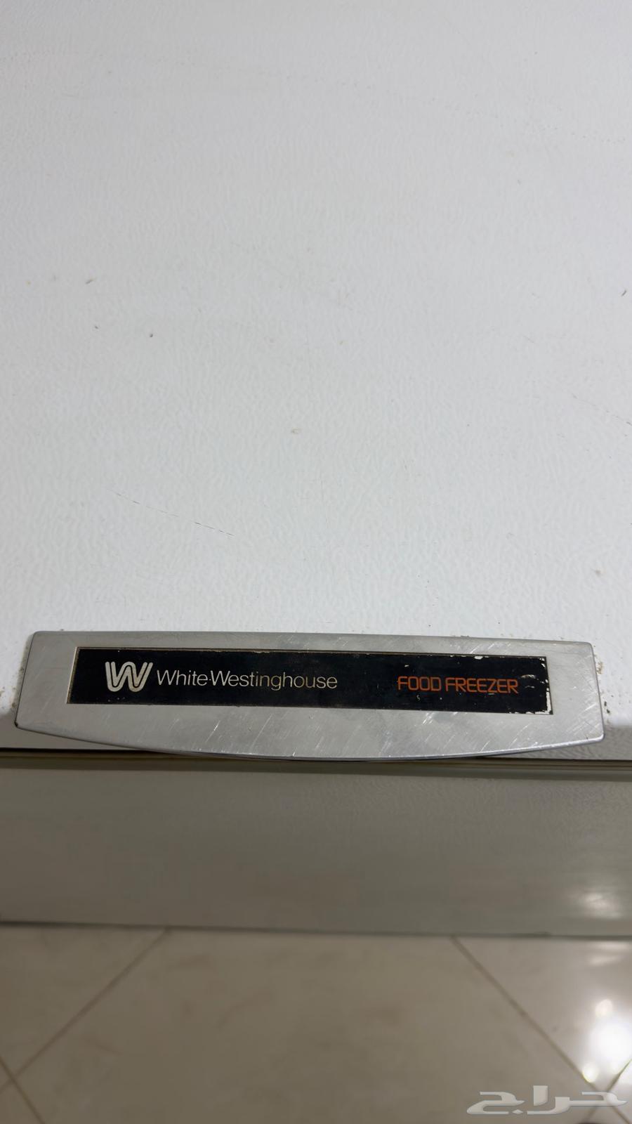 للبيع ثلاجة ( فريزر ) شبه جديده التواصل واتس اب فقط64666432247681112