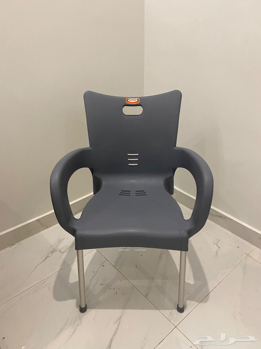 للبيع كرسي قلف مايد64674644795139110