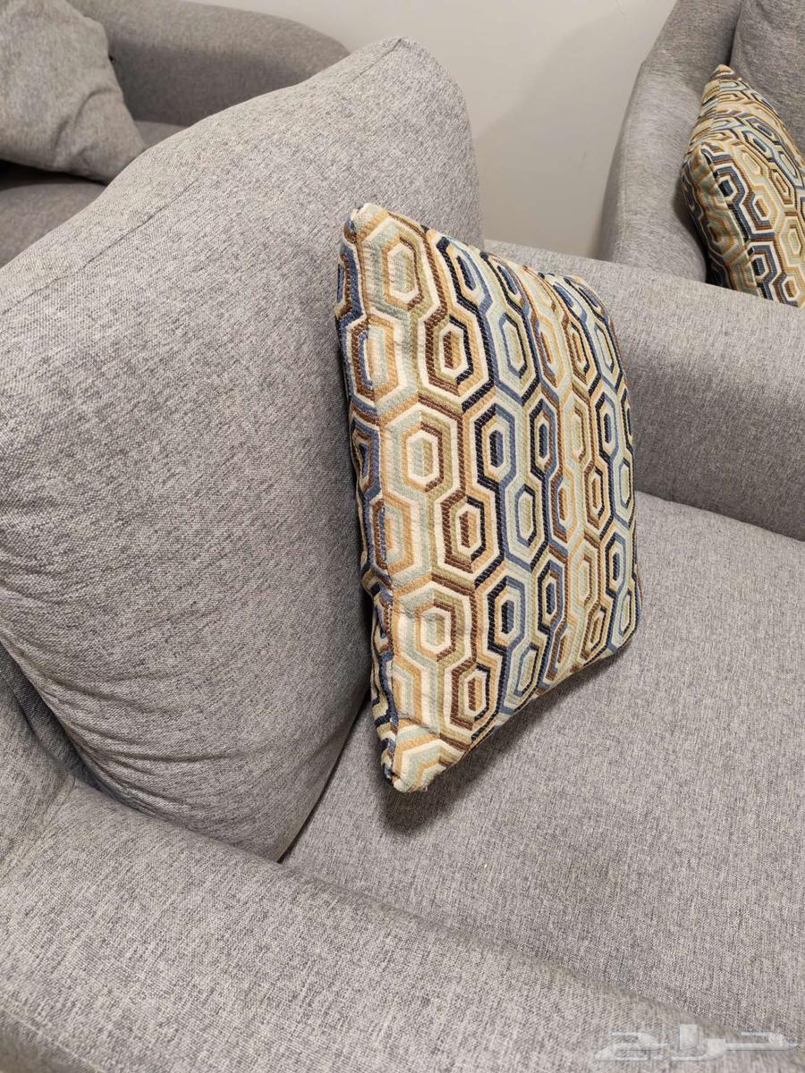 كنب مجلس للبيع سريع64606761361793111