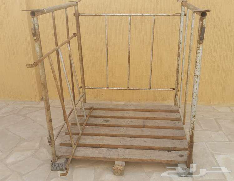 متوفر طبالي حديد على قاعدة خشب64681401993089111