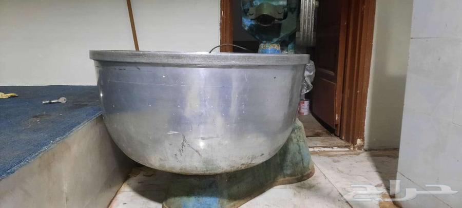 اغراض بوفيه عجانة 100 كيلو للبيع اغراض محل تميس للبيع64489600744449111