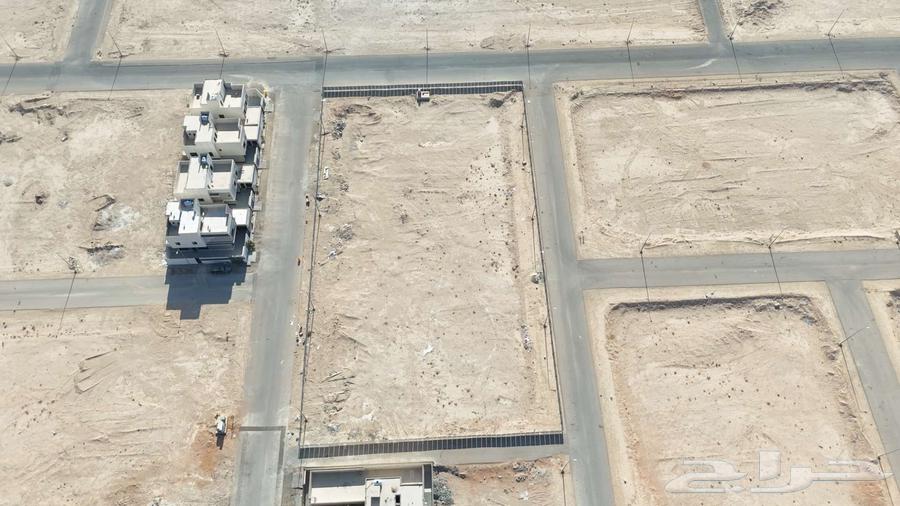 مصور درون مزادات عقارات سيارات زواجات64427636596995114