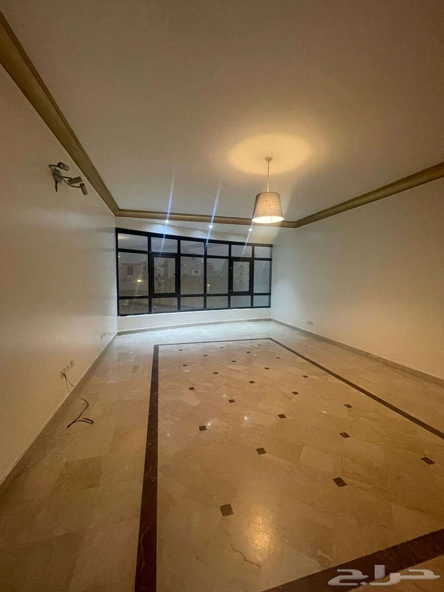 شقة غير مفروشة للإيجار السنوي في جدة حي السلامة شارع صاري64155116417281111