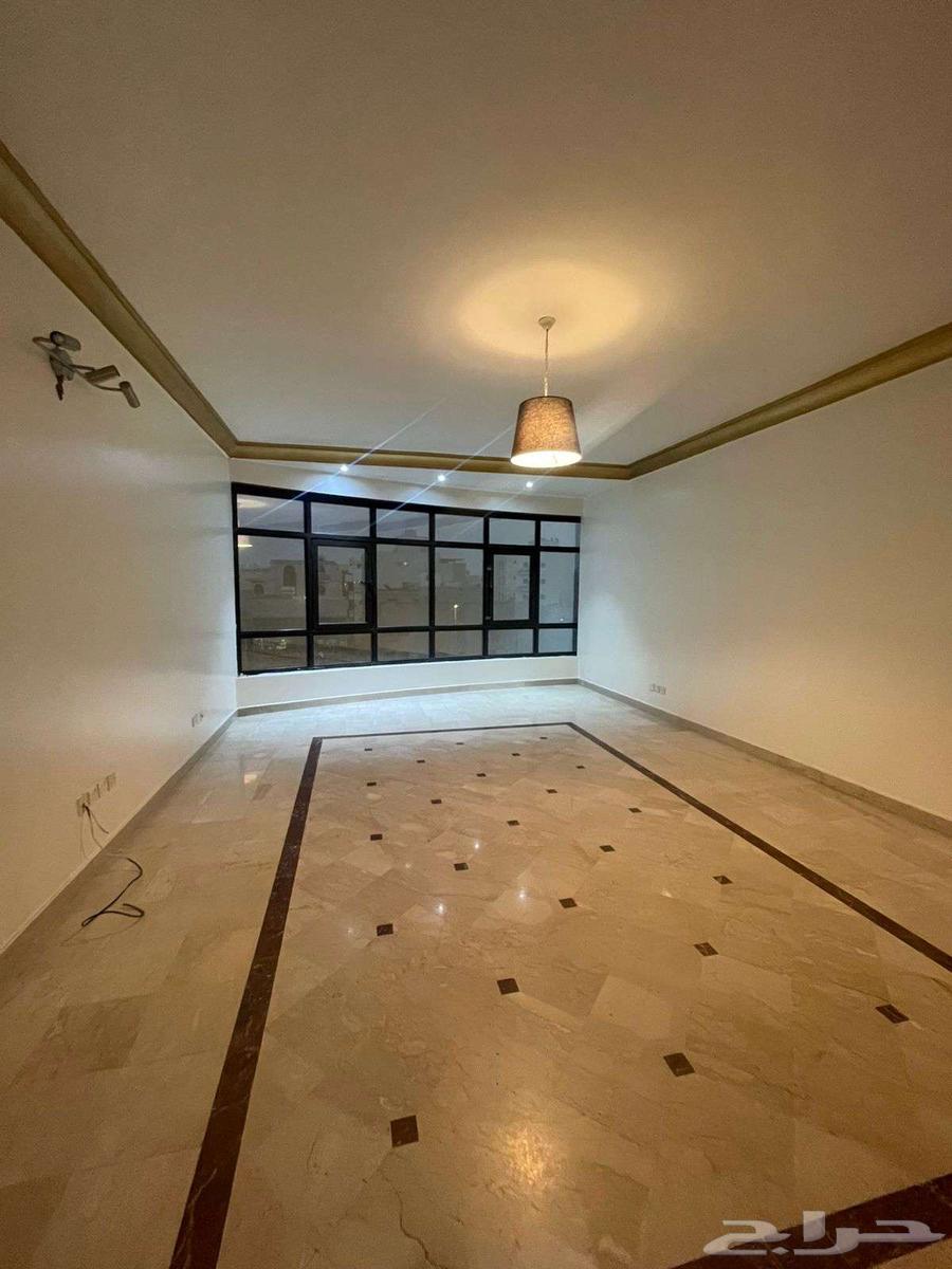 شقة غير مفروشة للإيجار السنوي في جدة حي السلامة شارع صاري64155116417281110