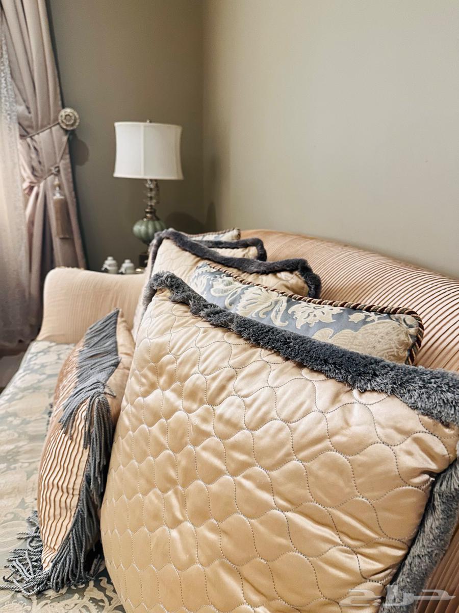 Al-Mutlaq Sofa for Sale – Clean, Lightly Used64836924182913111