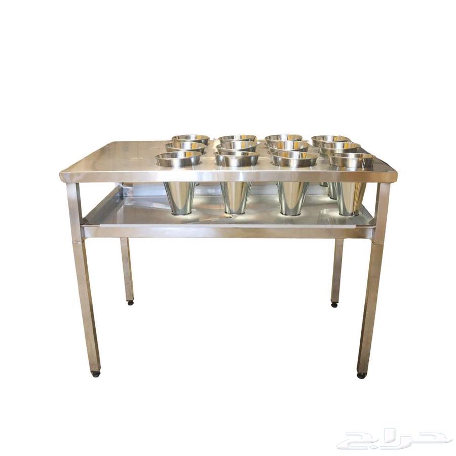 Pigeon Slaughtering Table64498411219203110