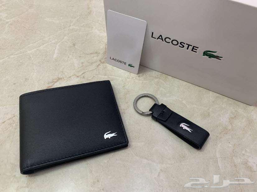 محفظة لاكوست LACOSTE مع ميدالية اصلية جديدة64426725307137112