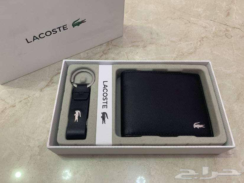 محفظة لاكوست LACOSTE مع ميدالية اصلية جديدة64426725307137111