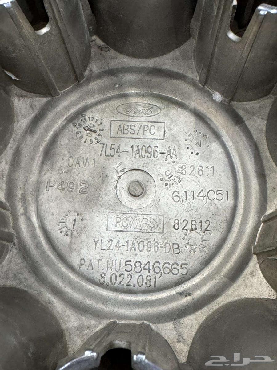 اكواب فورد بوليسي كروم أصلية نظيفة64582076514563114