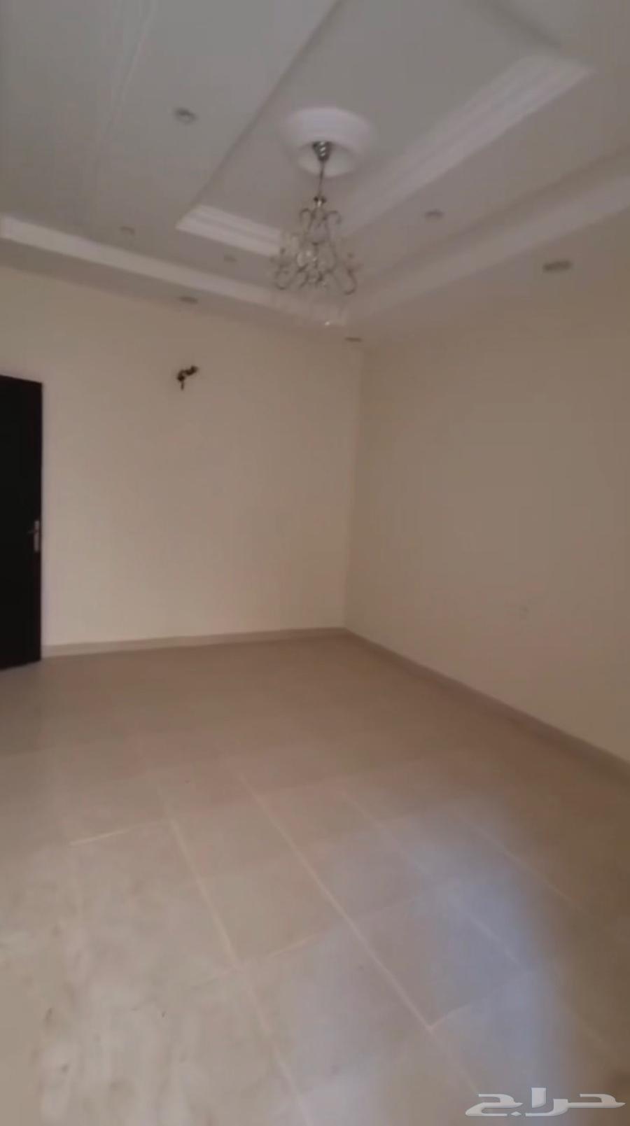 للبيع شقة جديدة في خميس مشيط حي الحرابي64165195392129113