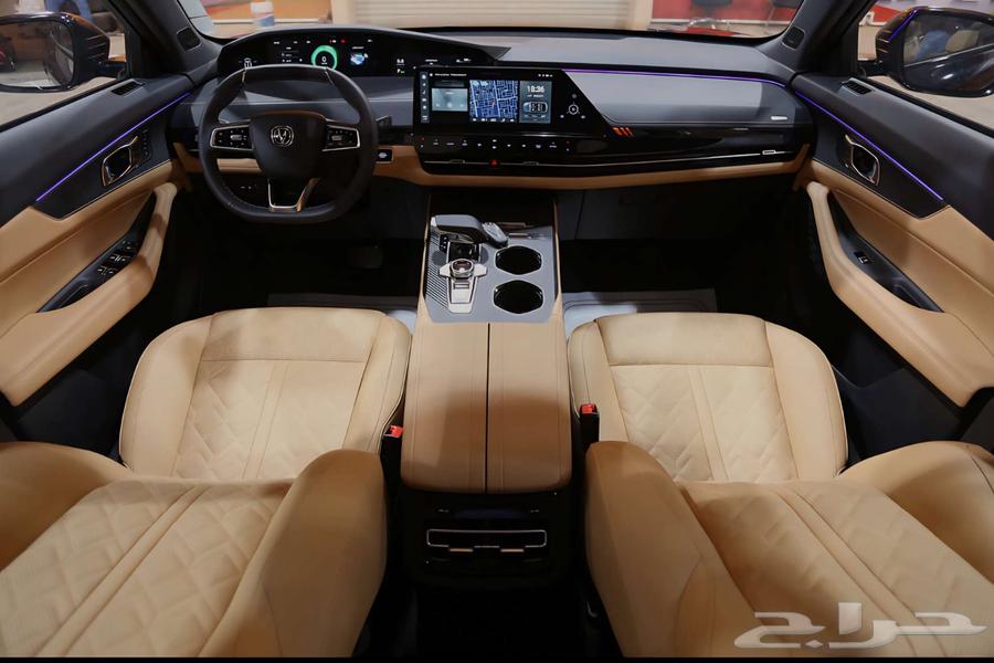 توصيل مشاوير سائق سيارة حديثة64206645553923111