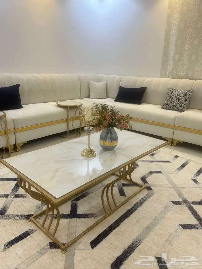 Complete living room sofa set with tables, curtain, and carpet64210749185795111
