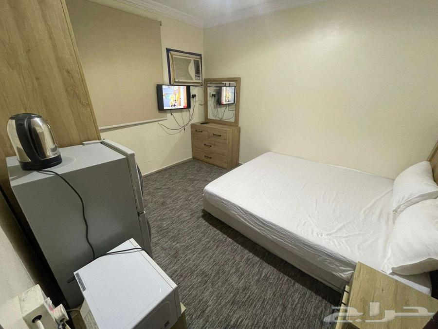 استوديو مؤثث للإيجار ( الشهري والسنوي ) جدة حي السلامة64195237363073111