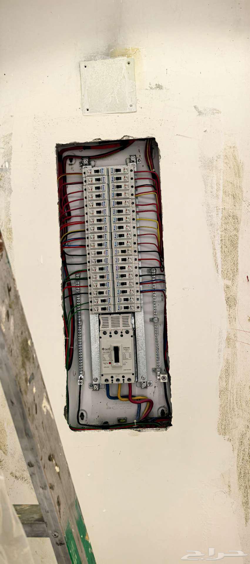 فني كهربائي  وسباك64212643460610113