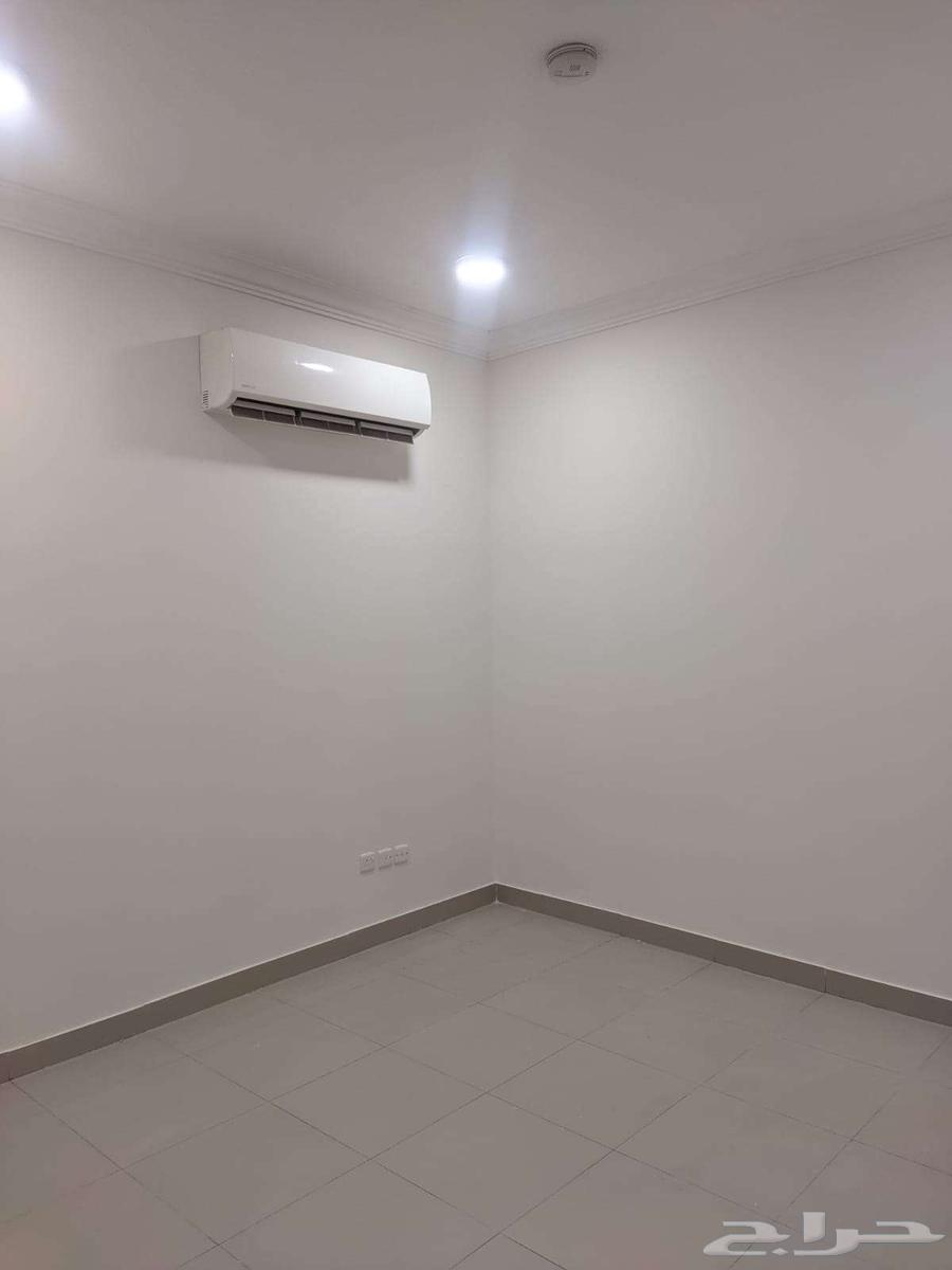 مكتب راق  للإيجار   حي الملز (الرياض)64207687772161113