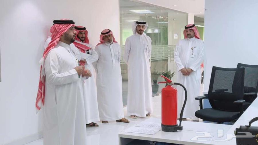 تدريب الموظفين على طرق الإخلاء الصحيحة عند وقوع حريق64537169937795110