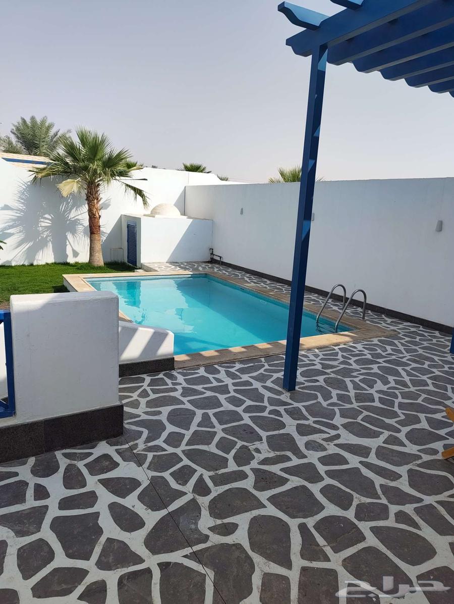 صيانة مسابح بالرياض. فني صيانة مسابح. تنظيف مسبح64228465075842113