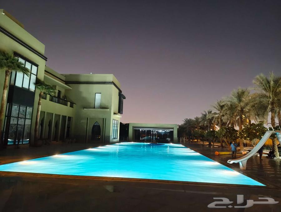 صيانة مسابح بالرياض. فني صيانة مسابح. تنظيف مسبح64228465075842110