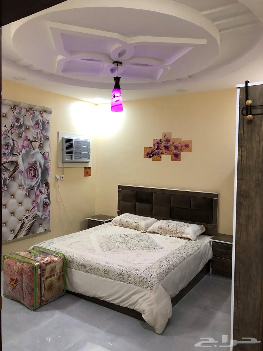 للايجار شقه مفروشه 3 غرف حي بريمان64244661279619111