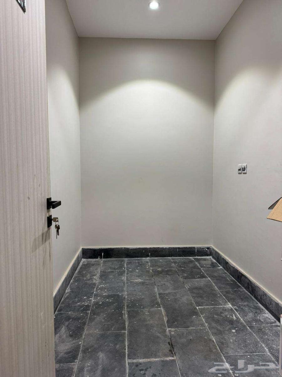 للايجار غرفة سائق في جده حي البوادي64240290500610111