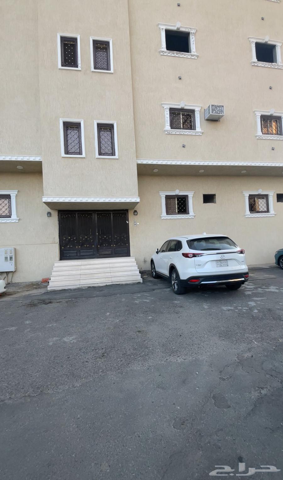 ارض للإيجار