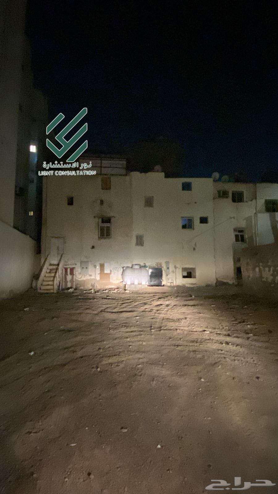 للبيع بيت شعبي حي السيح 81م64240290454401111