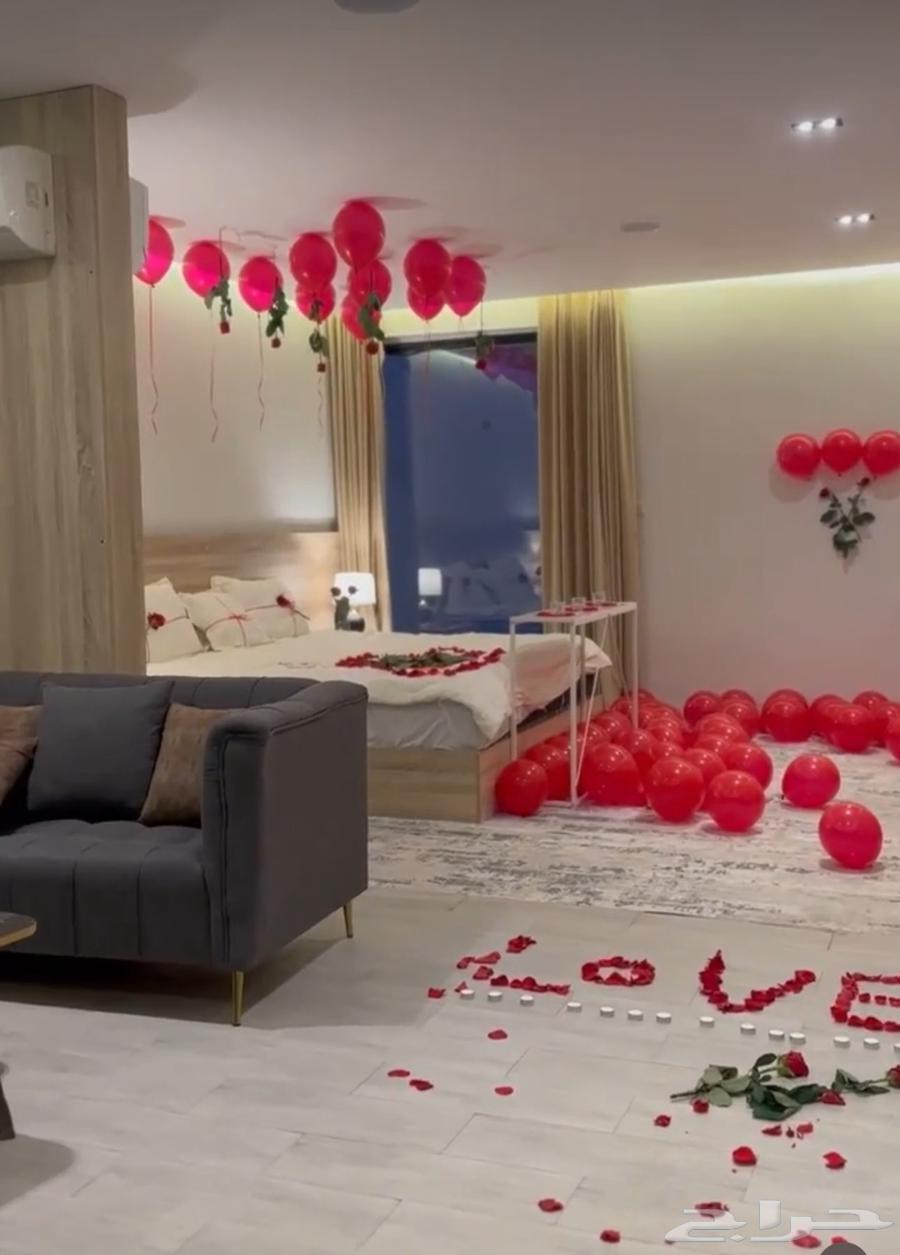 Execution and design of decorations, halls, and palaces64249724323970111