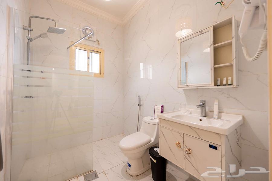 شقة راقية للايجار اليومي بحي المروة64249712884355113