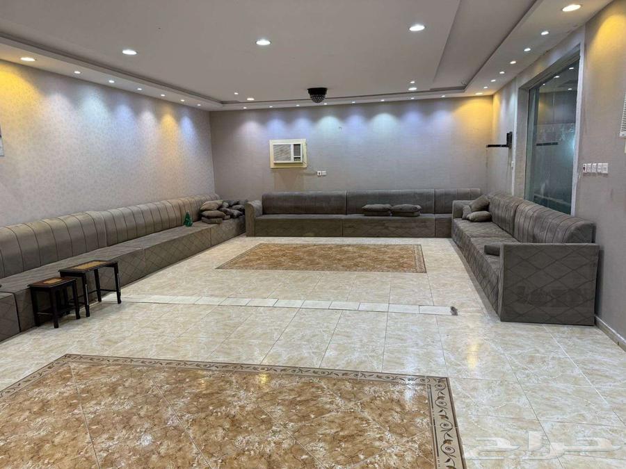 الاستراحة للتقبيل عقد 5 سنوات قابل للزيادة64249713390595111