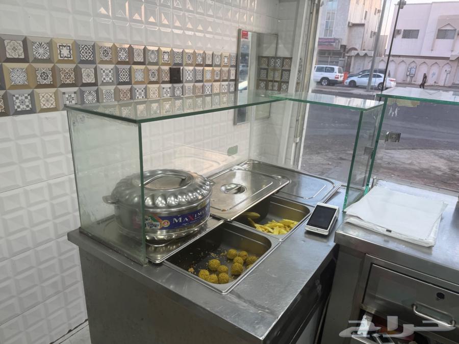 بوفيه لتقبيل الدخل64254311576322110